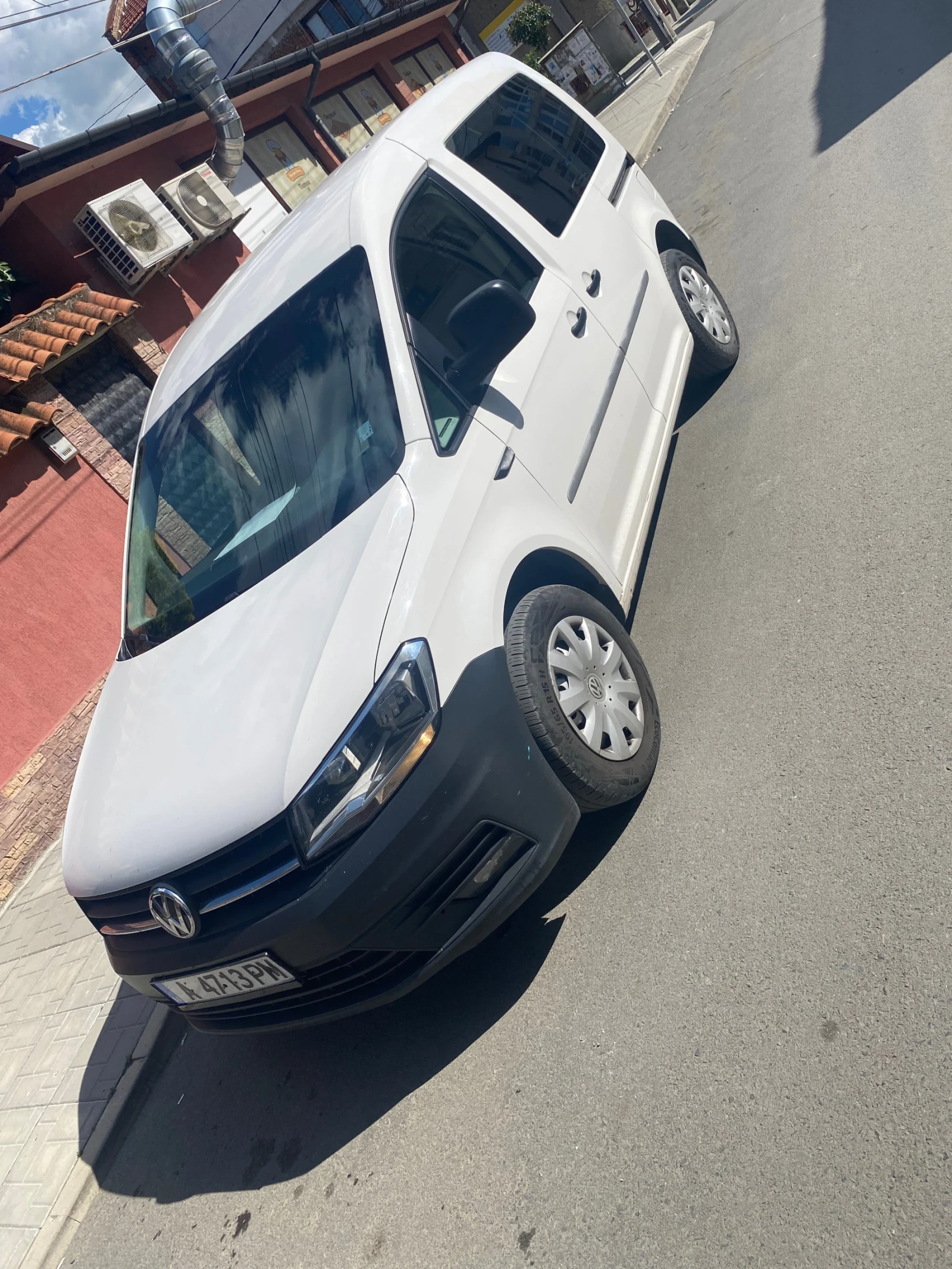 VW Caddy, снимка 2 - Автомобили и джипове - 54918715