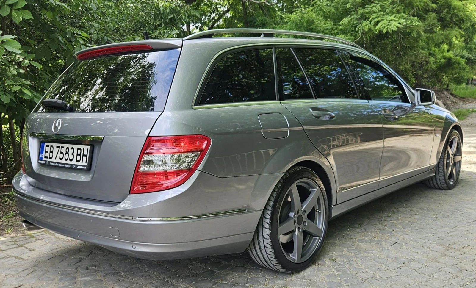 Mercedes-Benz C 220, снимка 4 - Автомобили и джипове - 54946933