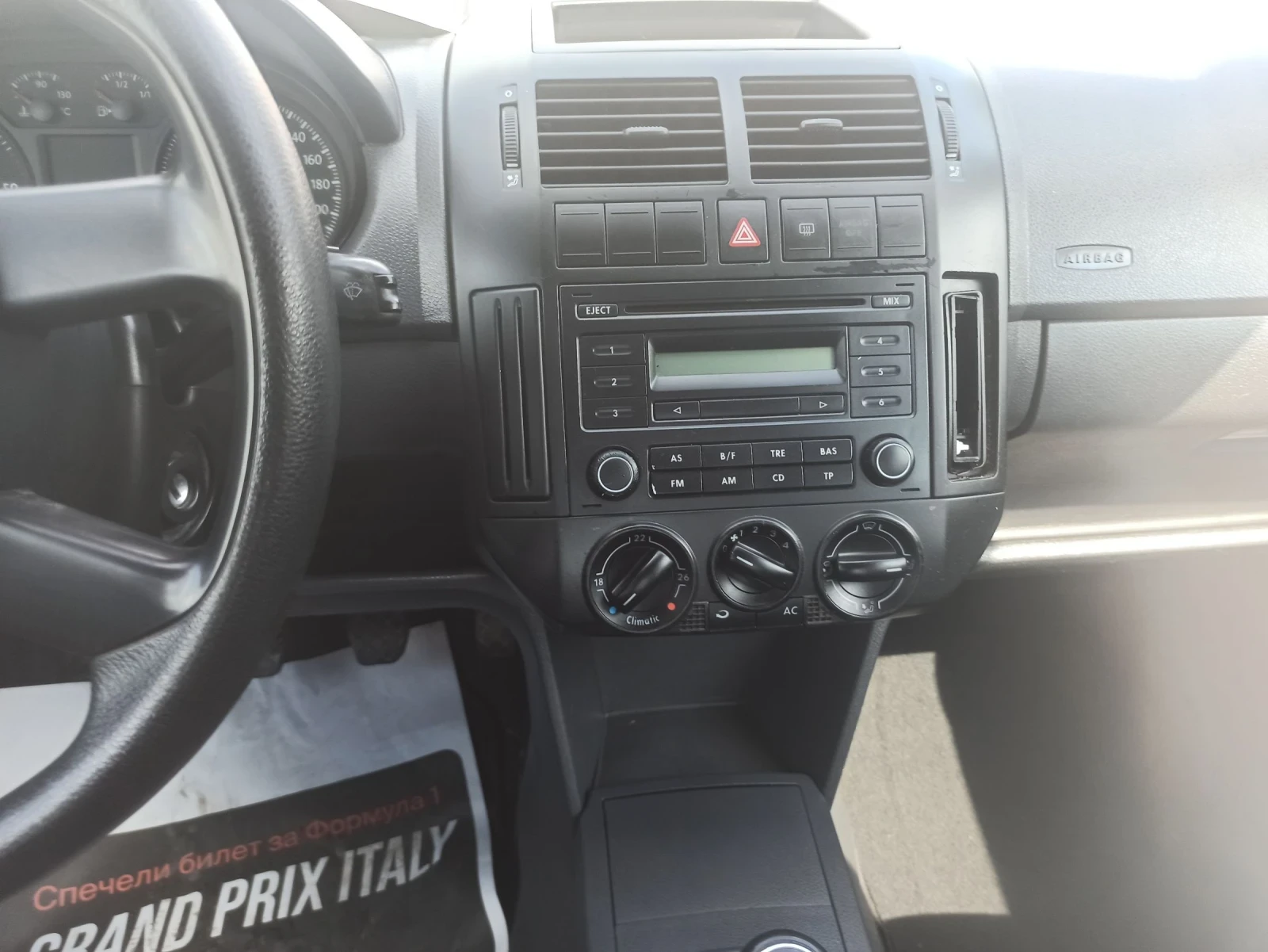 VW Polo 1.4, снимка 12 - Автомобили и джипове - 55324590