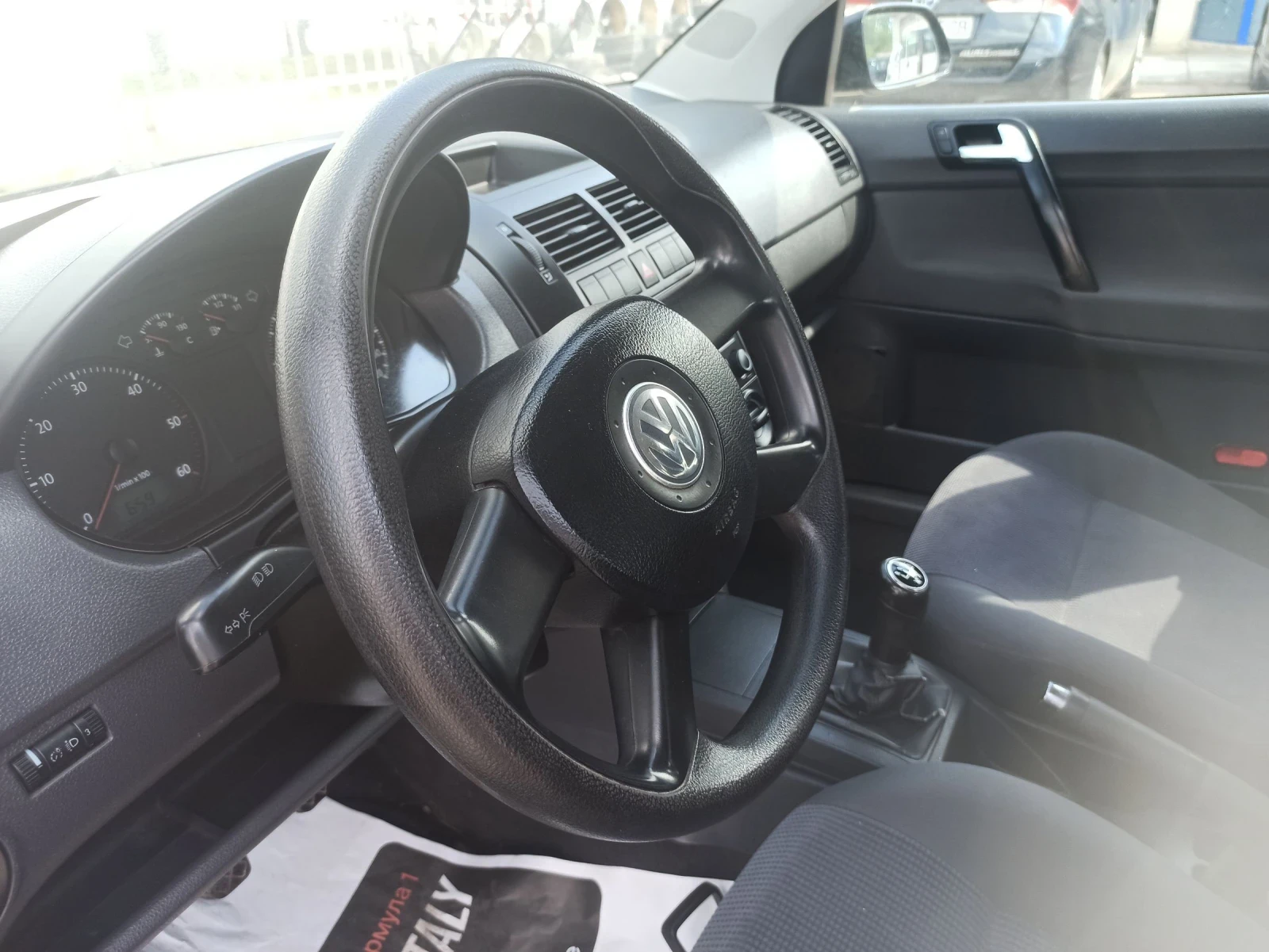 VW Polo 1.4, снимка 10 - Автомобили и джипове - 55324590