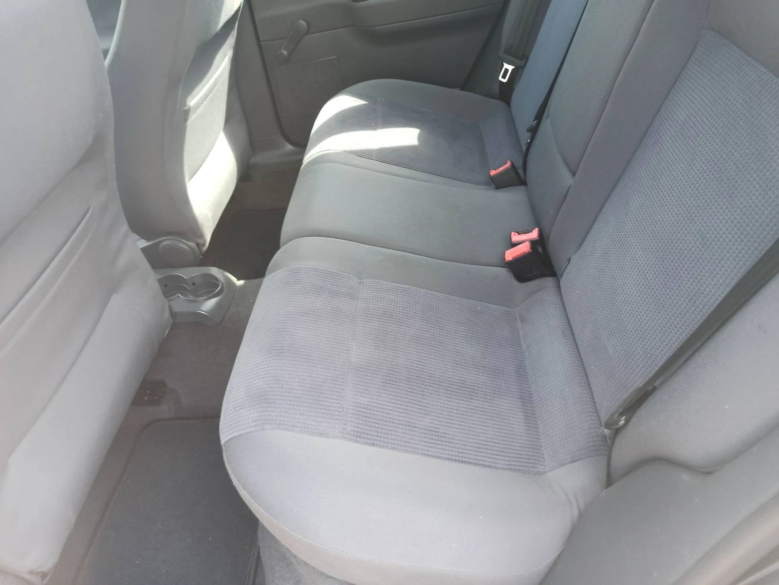 VW Polo 1.4, снимка 7 - Автомобили и джипове - 55324590