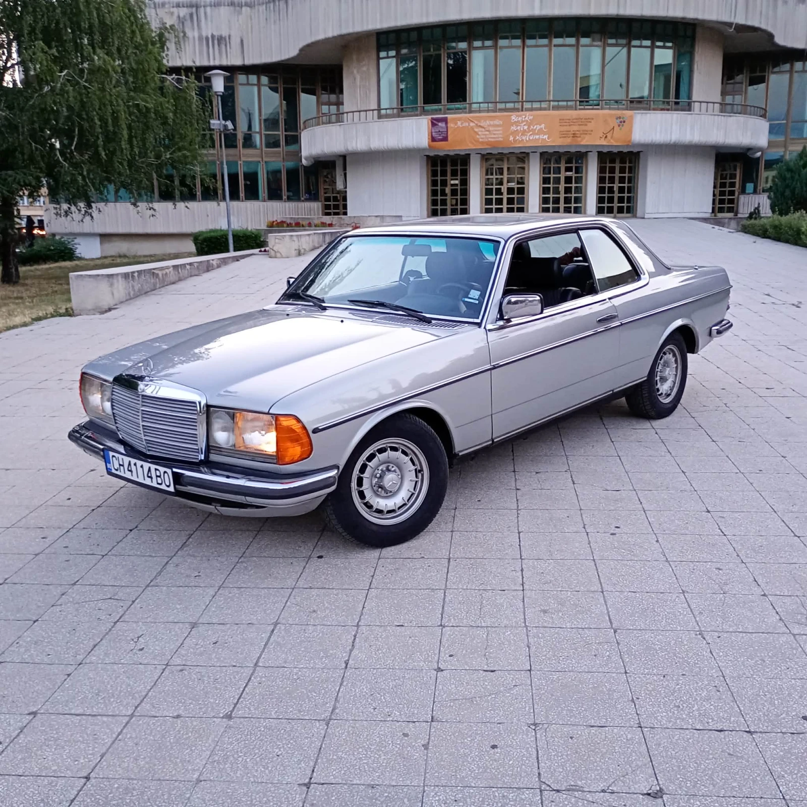Mercedes-Benz 123 280 CE