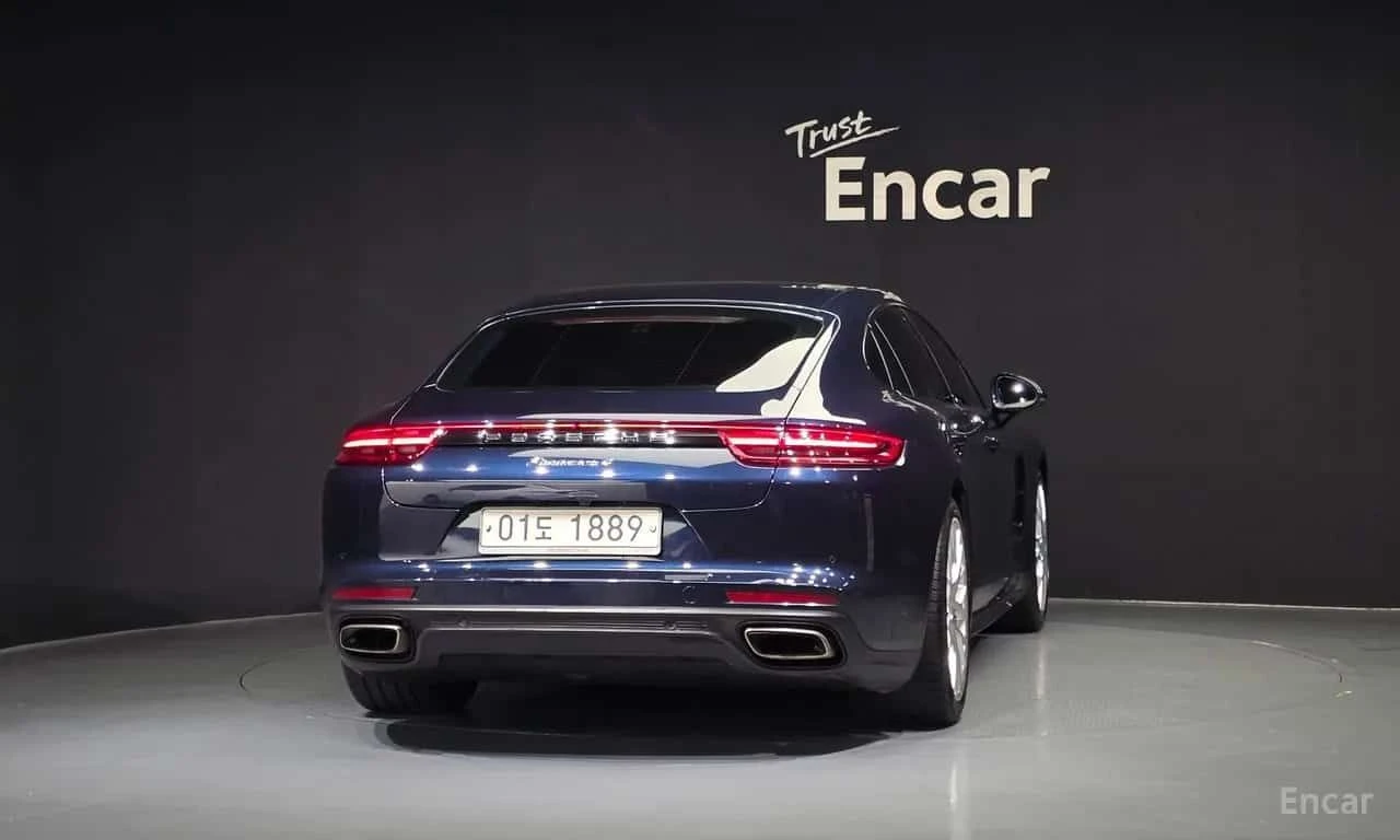 Porsche Panamera * 3.0 AWD * ОПЦИЯ ЗА ФИНАНСИРАНЕ, снимка 4 - Автомобили и джипове - 55614949