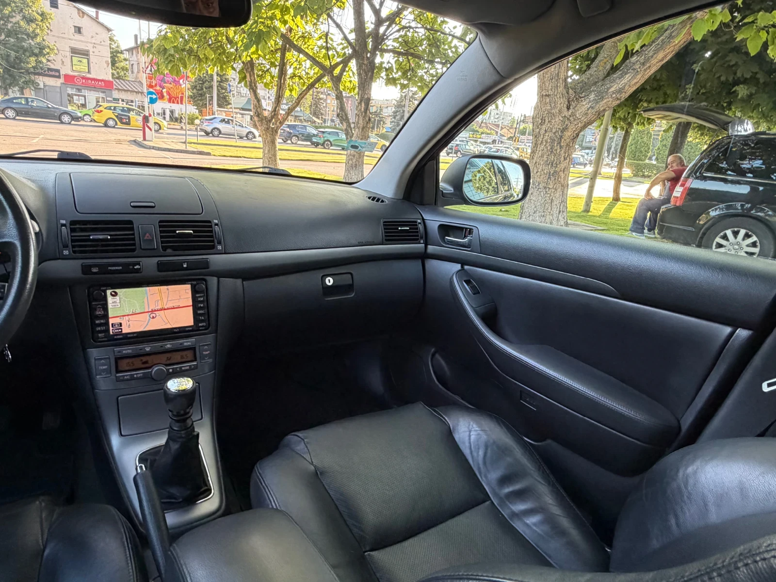 Toyota Avensis 2.0 Дизел ! , снимка 13 - Автомобили и джипове - 55936573