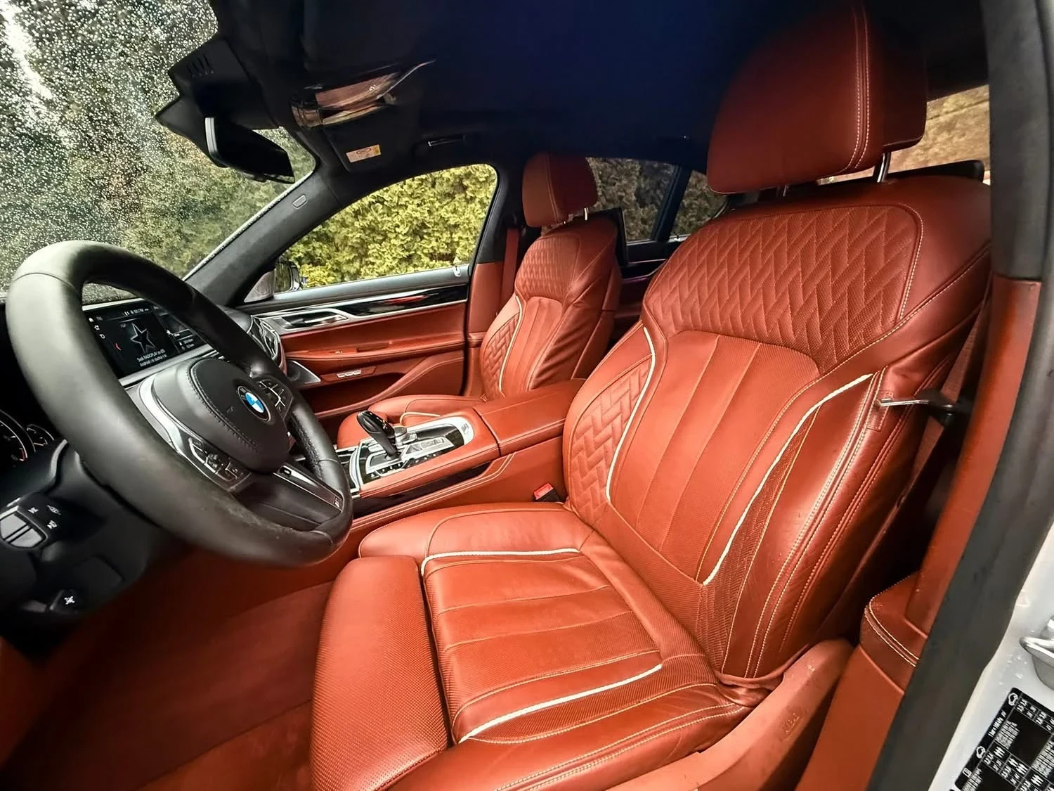 BMW 750 d Individual Bowers&Wilkins 3xTV FULL, снимка 6 - Автомобили и джипове - 56050361