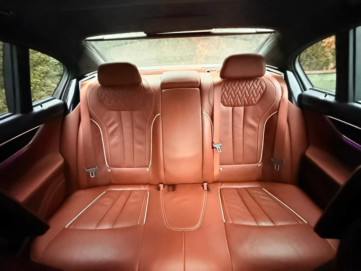 BMW 750 d Individual Bowers&Wilkins 3xTV FULL, снимка 10 - Автомобили и джипове - 56050361
