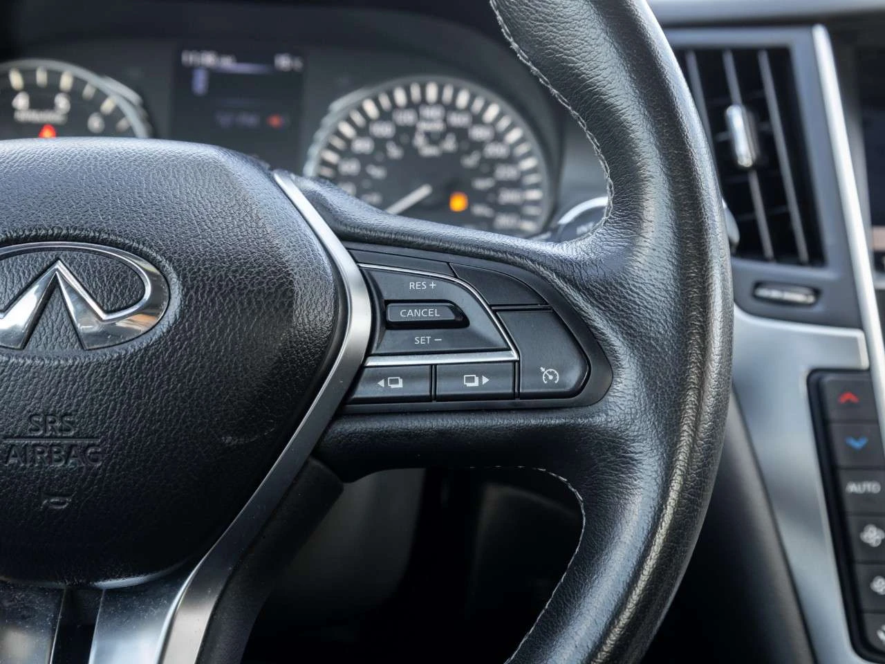 Infiniti Q60 2D COUPE 3.0T LUXE PACKAGE | CLEAN CARFAX | POWER  | Mobile.bg � ����������� 12