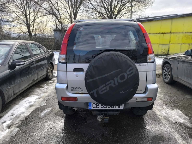 Daihatsu Terios Газов инжекцион, снимка 4 - Автомобили и джипове - 48783161