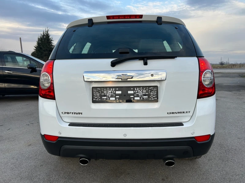 Chevrolet Captiva 2.2 CDTI 7 места, снимка 8 - Автомобили и джипове - 48814567