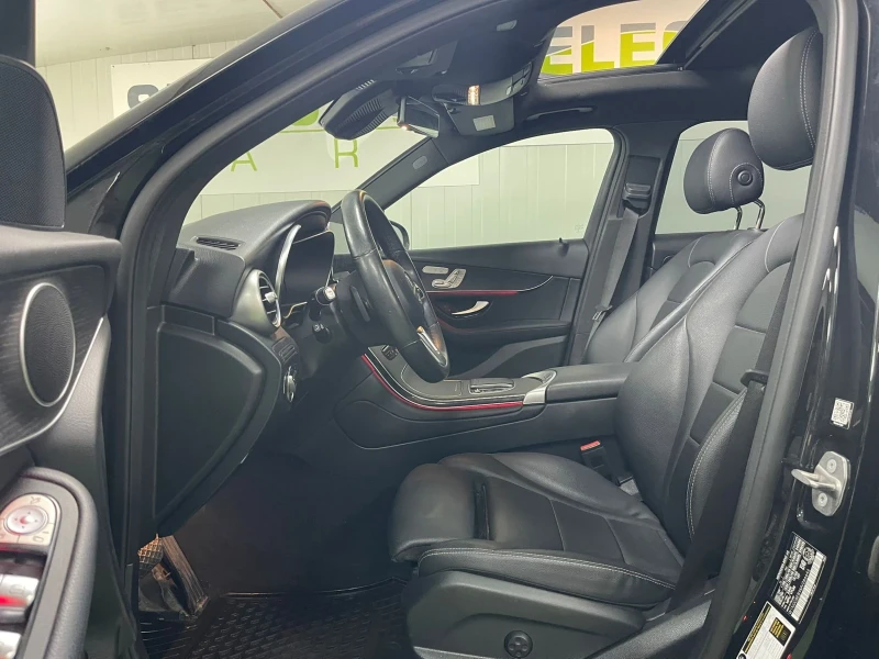 Mercedes-Benz GLC 300 * 4MATIC * AMG PAKET * 2021* , снимка 12 - Автомобили и джипове - 51488887