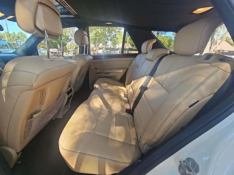Mercedes-Benz ML 500 5.5L V8* HARMAN* ОБДУХ, снимка 10 - Автомобили и джипове - 52296295