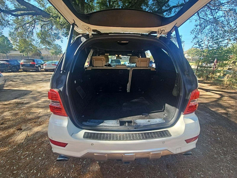 Mercedes-Benz ML 500 5.5L V8* HARMAN* ОБДУХ, снимка 12 - Автомобили и джипове - 52296295