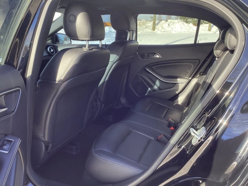 Mercedes-Benz GLA, снимка 10 - Автомобили и джипове - 52734418