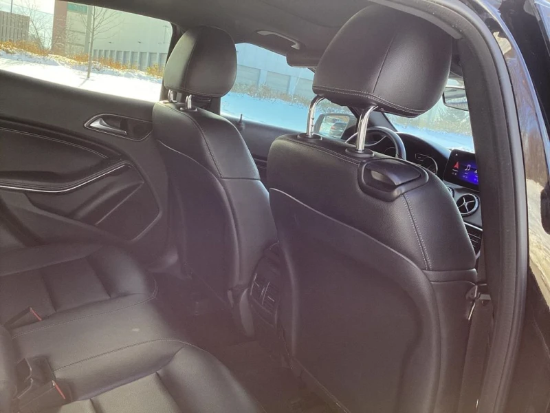 Mercedes-Benz GLA, снимка 12 - Автомобили и джипове - 52734418