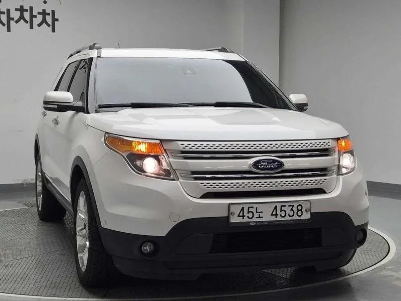 Ford Explorer 3.5 AWD, снимка 4 - Автомобили и джипове - 54350163