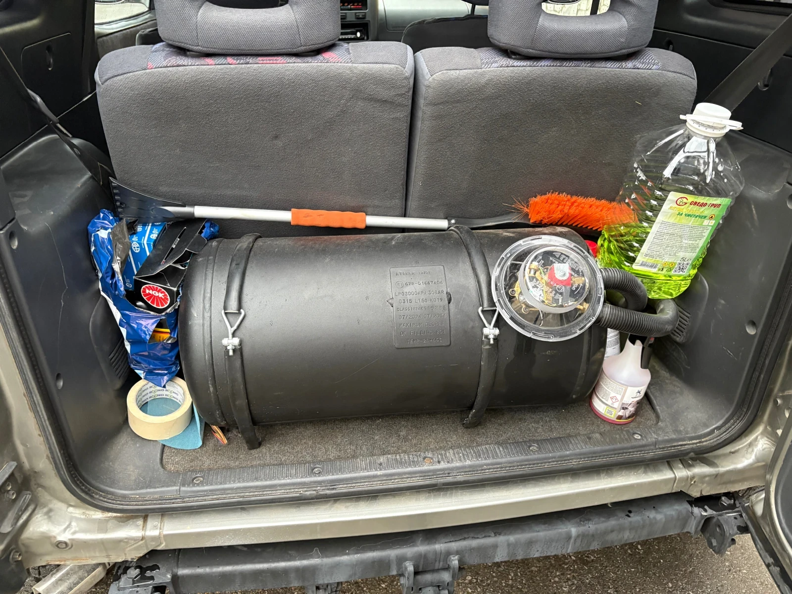 Toyota Rav4 2.0 - изображение 7