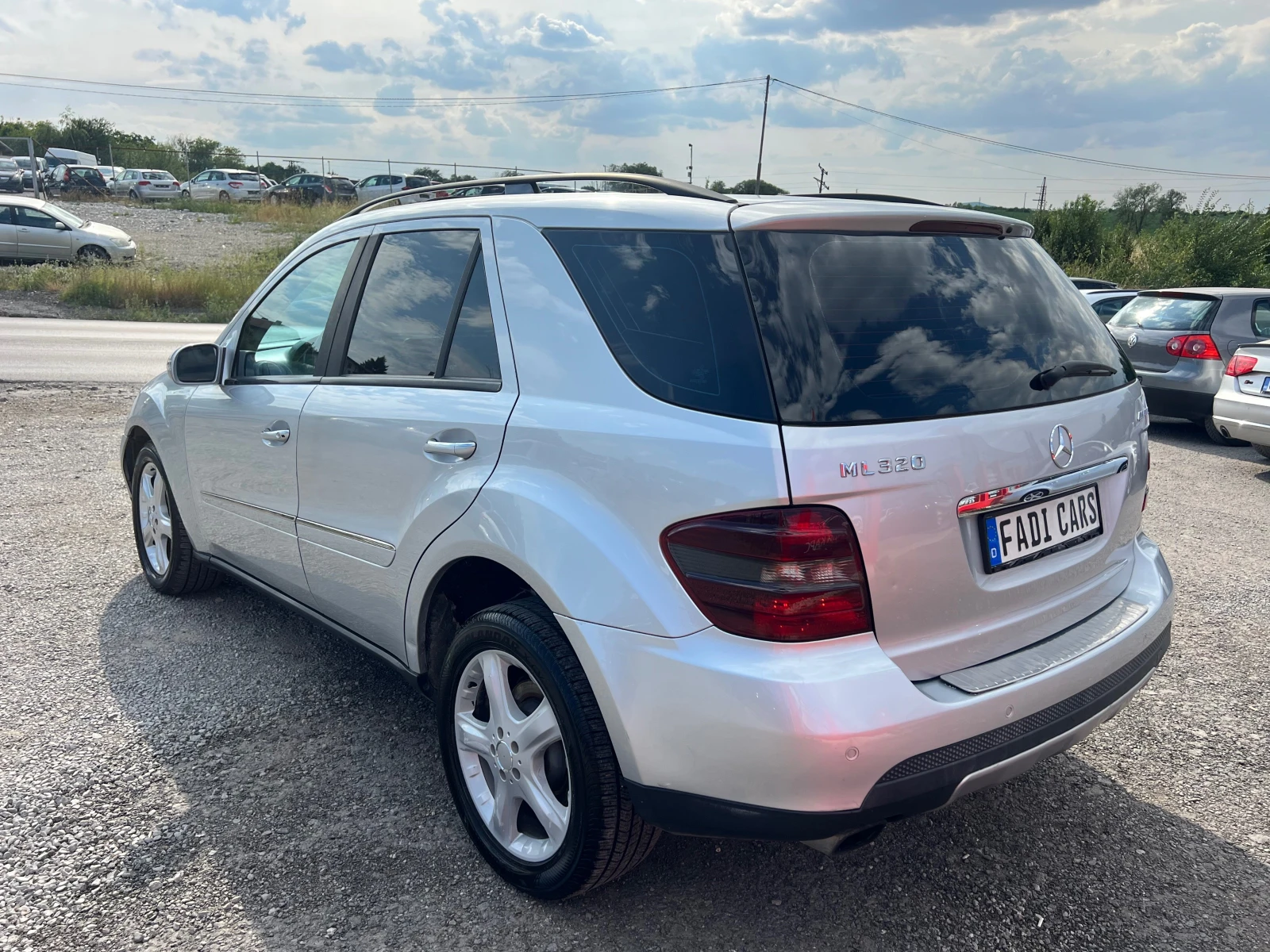 Mercedes-Benz ML 320  СОБСТВЕН ЛИЗИНГ НА 100% ОДОБРЕНИЕ - изображение 5