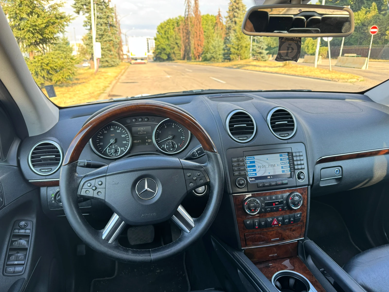 Mercedes-Benz GL 500  - изображение 7