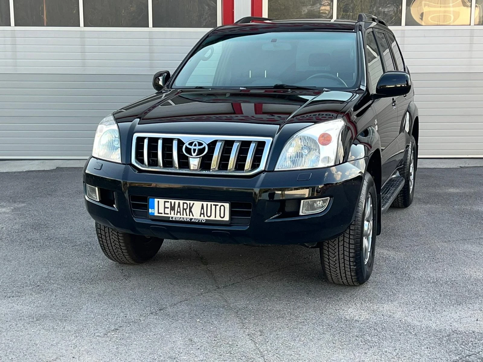 Toyota Land cruiser 3.0 D-4D FACELIFT AUTOMATIK KLIMATRONIK ЛИЗИНГ!!! - изображение 4