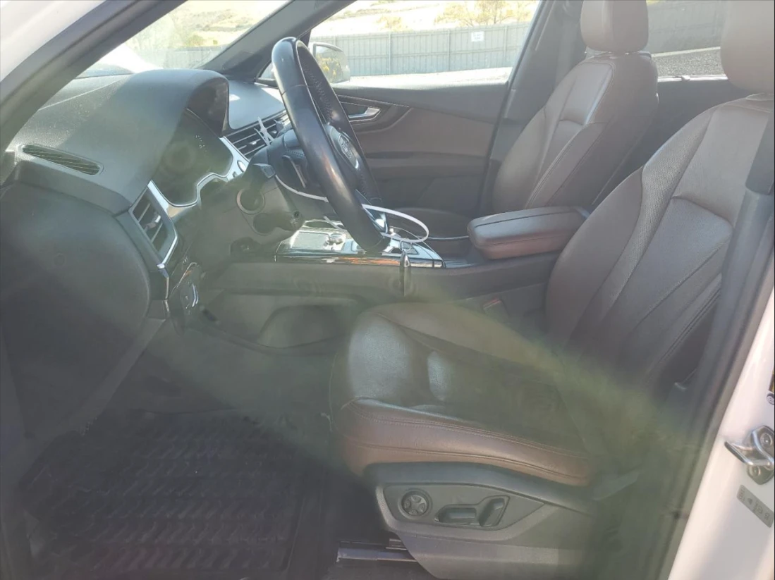 Audi Q7 Premium Plus - изображение 7