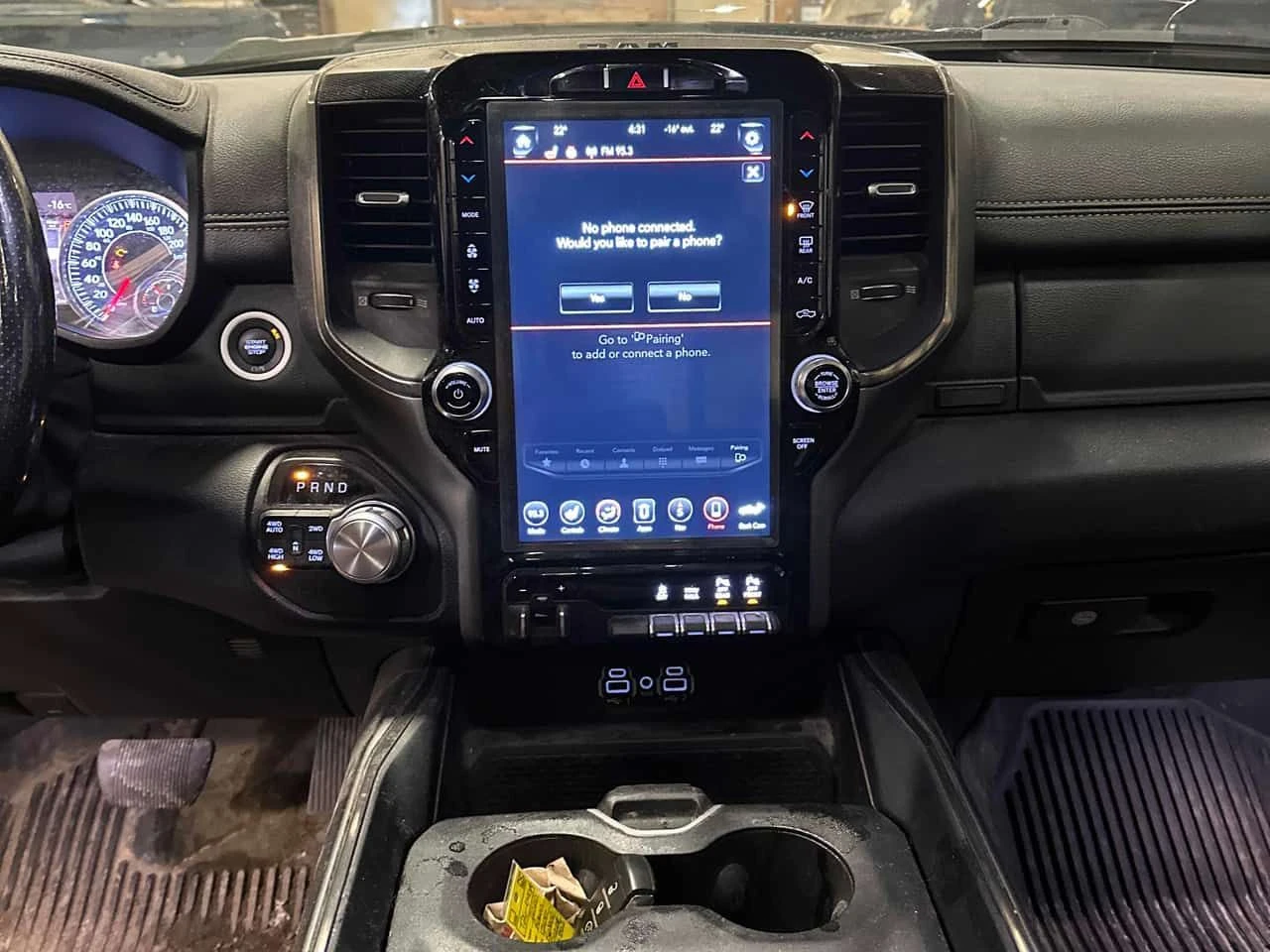 Dodge RAM 1500 * Sport * ПОДГРЕВ* PANO* KEYLESS*  - изображение 9