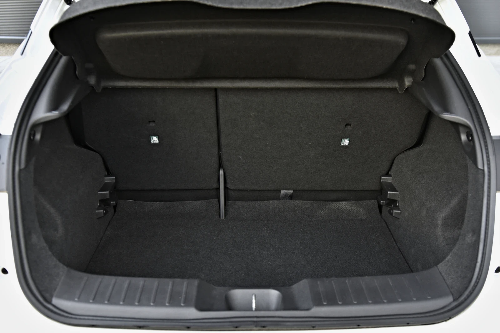 Nissan Juke 1.0 I - TEKNA , снимка 8 - Автомобили и джипове - 53840333