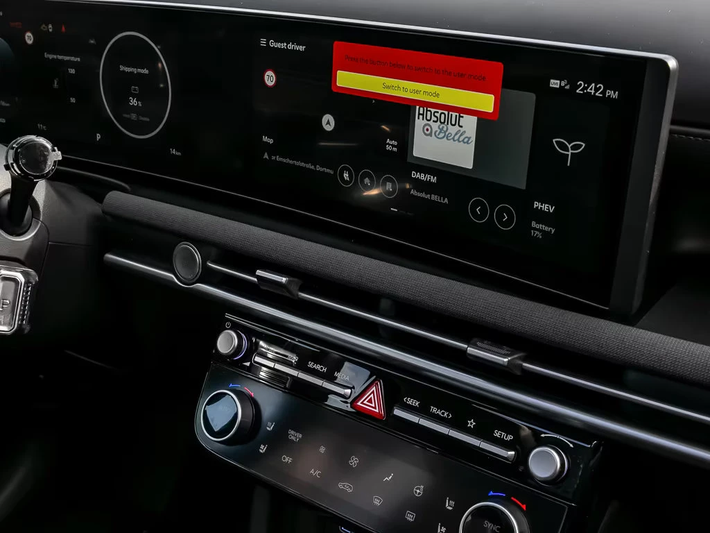 Hyundai Tucson НОВ!1.6PHEV/252HP/4X4/PANO/KRELL/360/289z, снимка 12 - Автомобили и джипове - 54137357