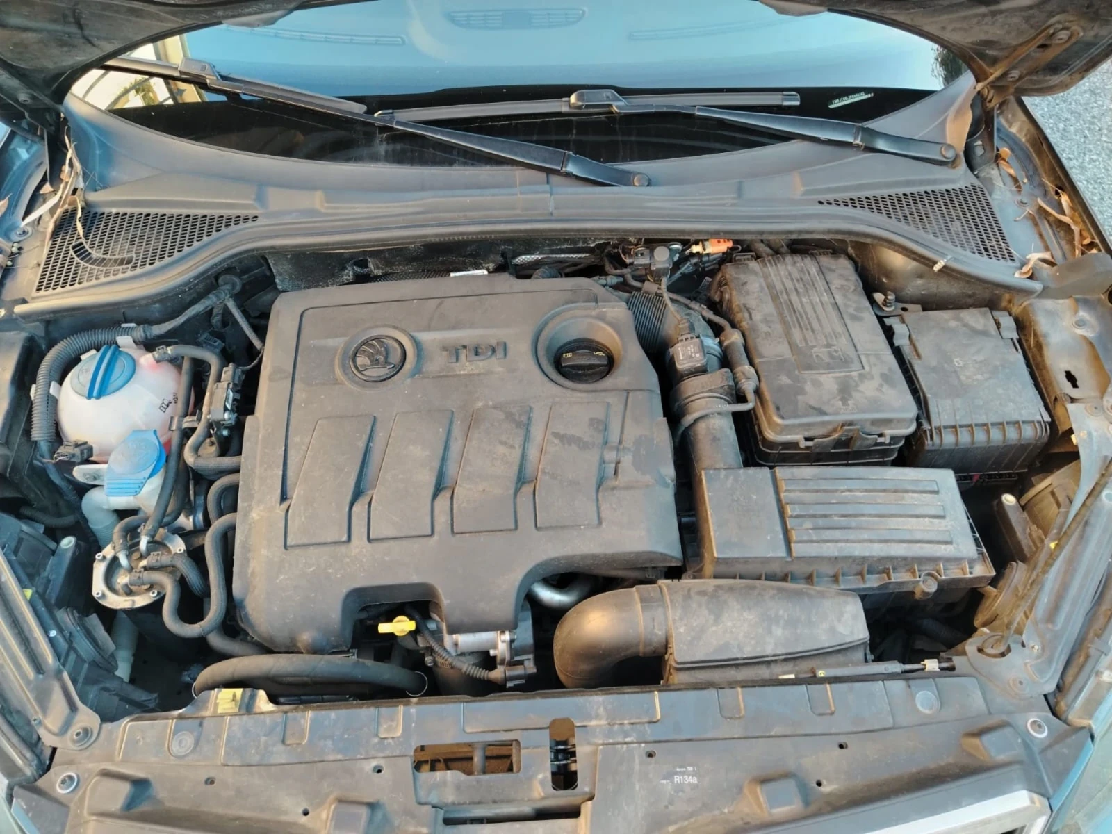 Skoda Yeti 1.6TDI-GreenLine, снимка 8 - Автомобили и джипове - 54750200
