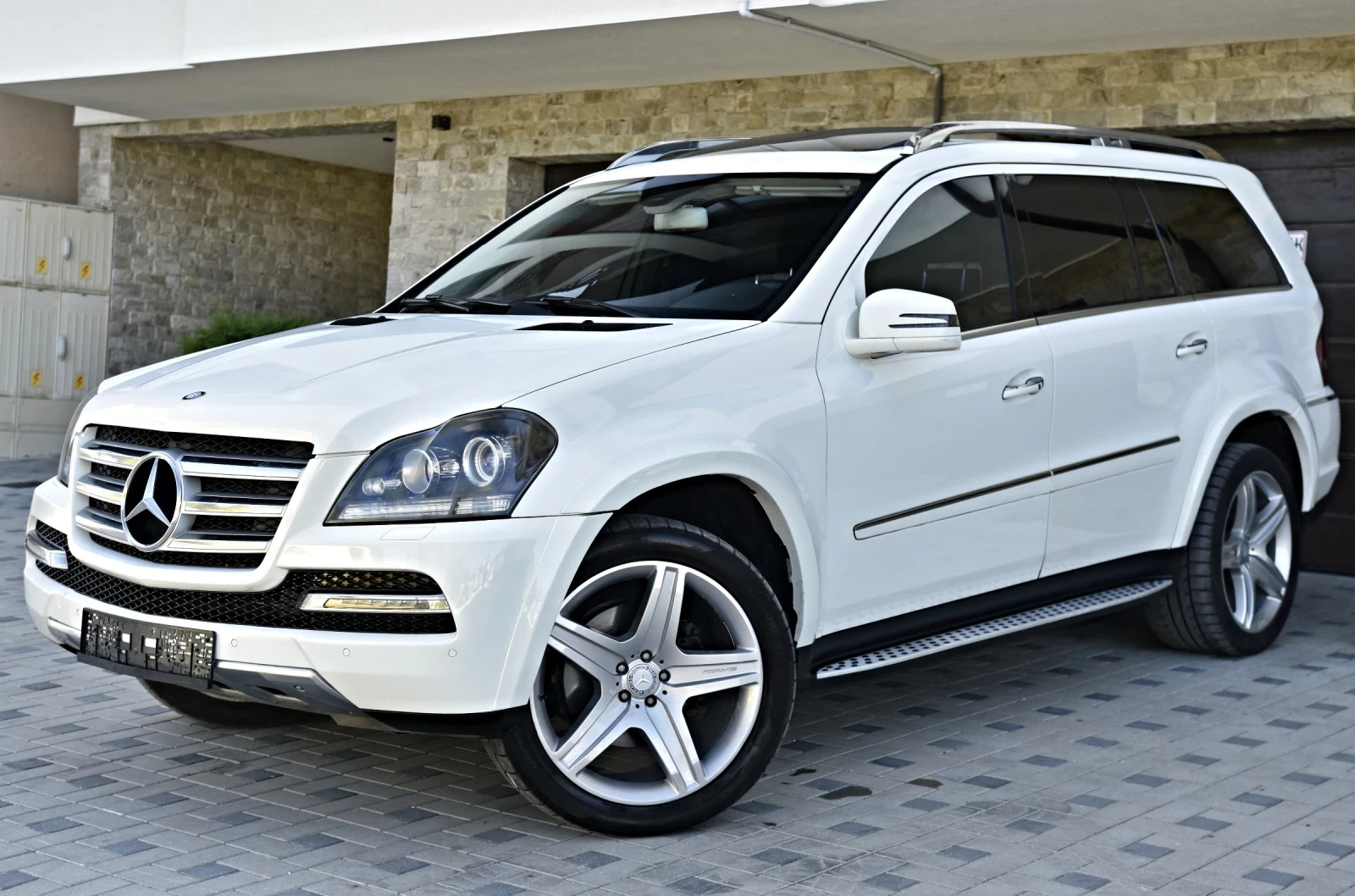 Mercedes-Benz GL 500 * AMG* FULL MAXX* 3XTV* 