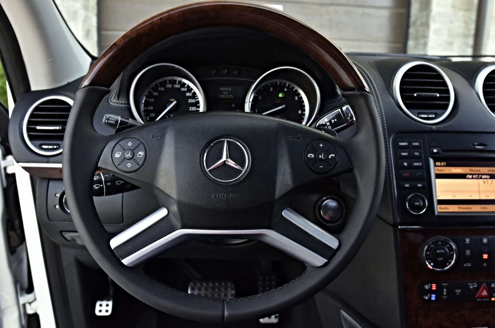 Mercedes-Benz GL 500 * AMG* FULL MAXX* 3XTV* , снимка 8 - Автомобили и джипове - 55502954