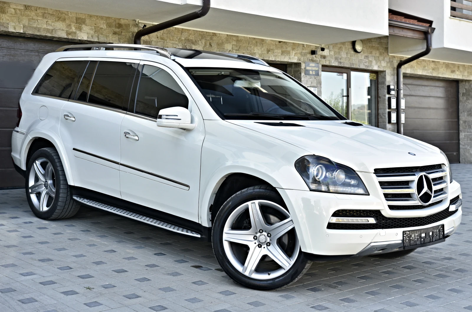 Mercedes-Benz GL 500 * AMG* FULL MAXX* 3XTV* , снимка 3 - Автомобили и джипове - 55502954