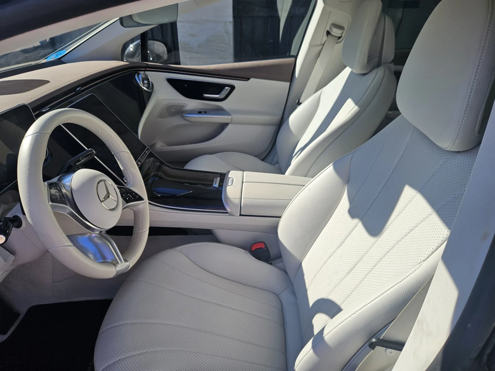 Mercedes-Benz EQE 350, снимка 10 - Автомобили и джипове - 56306363