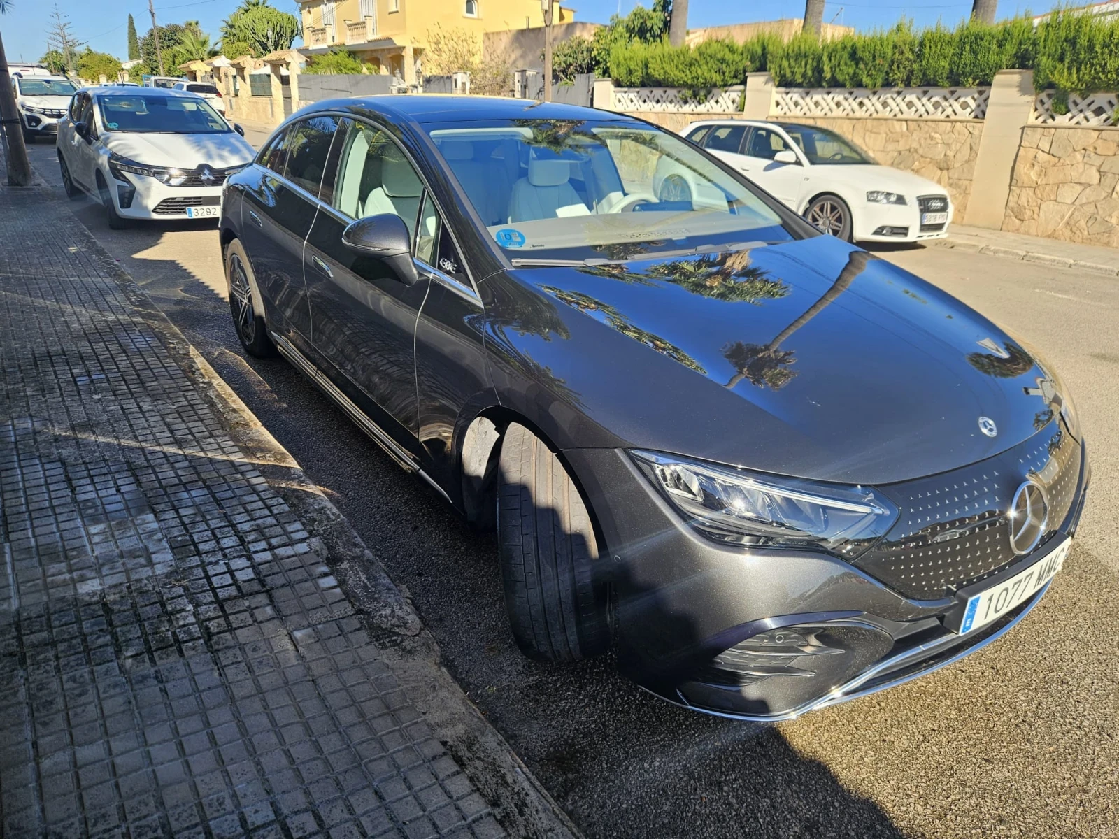 Mercedes-Benz EQE 350, снимка 4 - Автомобили и джипове - 56306363