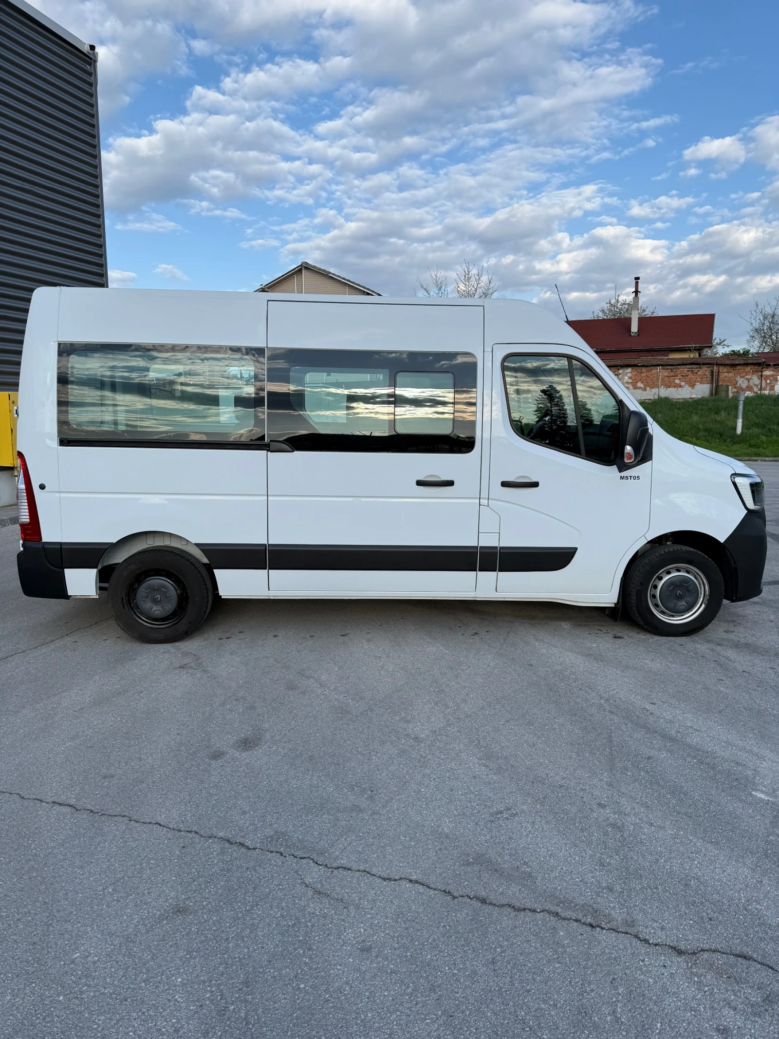 Renault Master, снимка 3 - Бусове и автобуси - 54296820