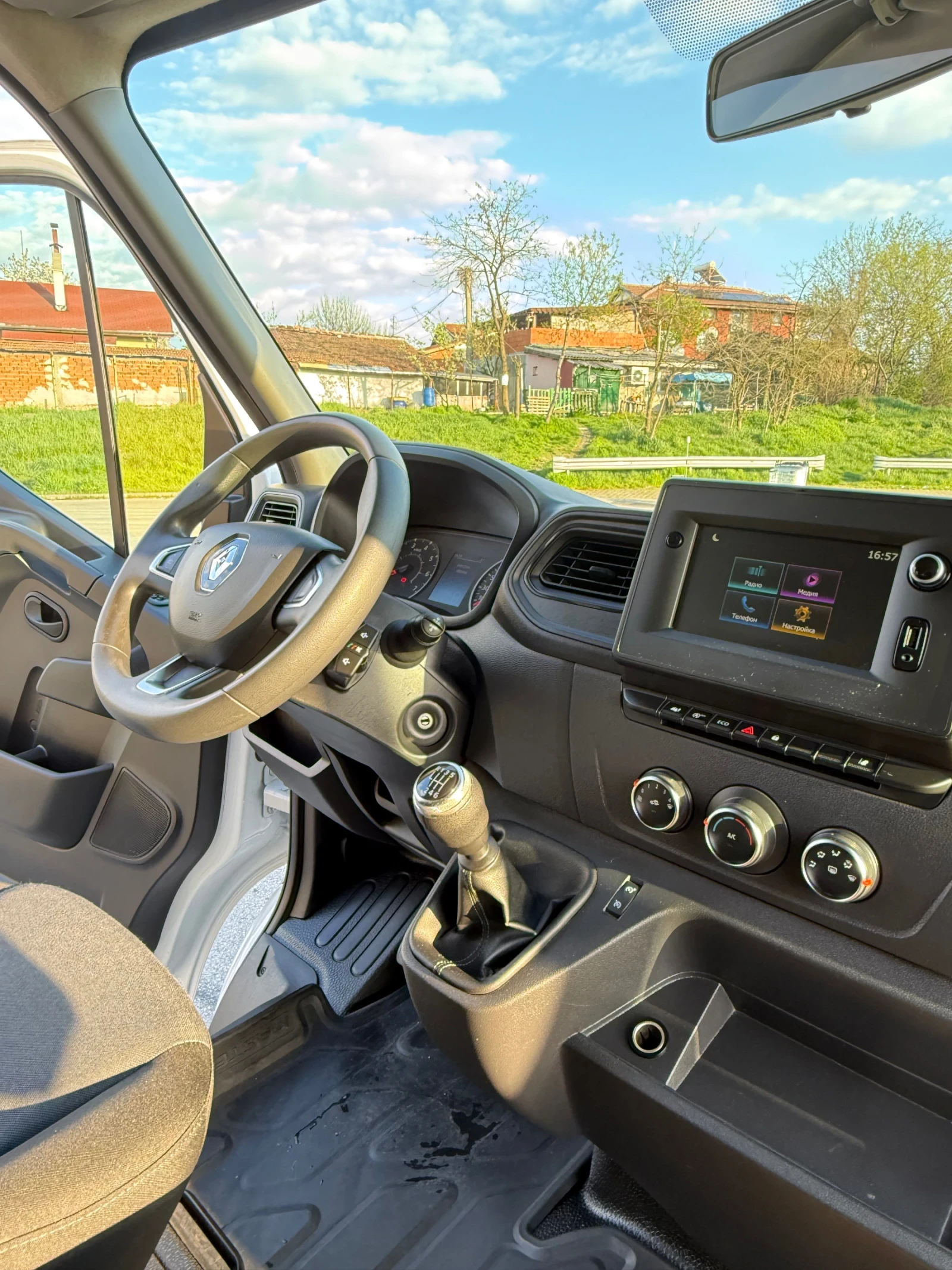 Renault Master, снимка 12 - Бусове и автобуси - 54296820