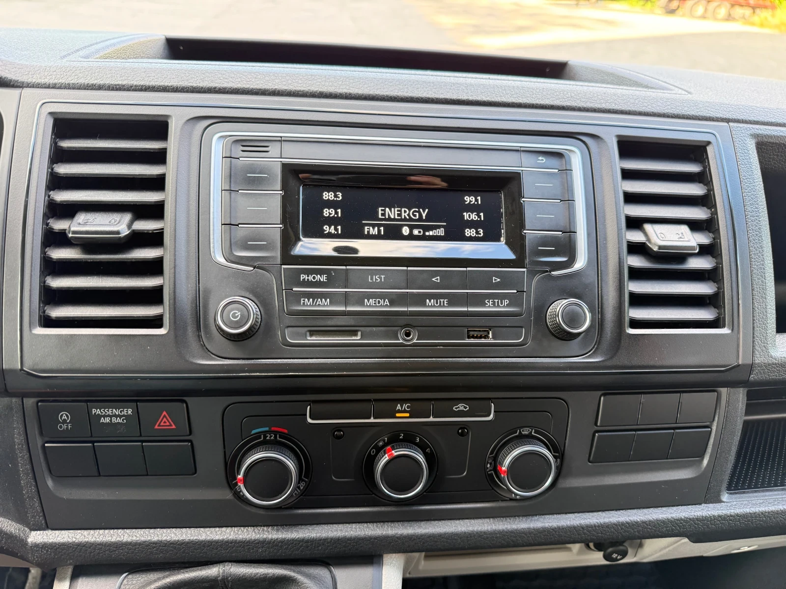 VW T6 2.0 TDi / SWISS, снимка 12 - Бусове и автобуси - 55038550
