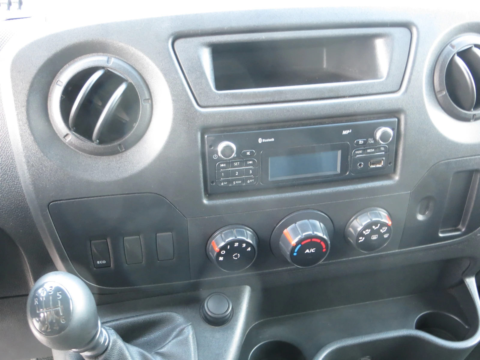Renault Master 2.3 DCI ДЪЛГА БАЗА, снимка 10 - Бусове и автобуси - 56611906