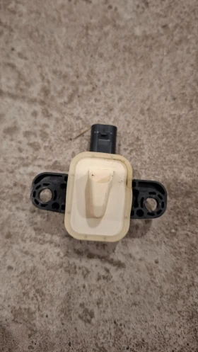 Сензор за налягане за странични въздушни възглавници на врата за JEEP GRAND CHEROKEE WK2, снимка 2