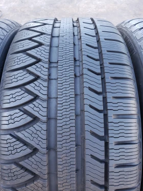 Гуми Зимни 245/45R17, снимка 1
