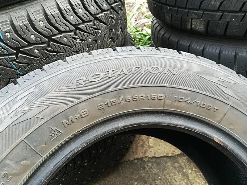 Гуми Зимни 215/65R15, снимка 6 - Гуми и джанти - 24205625