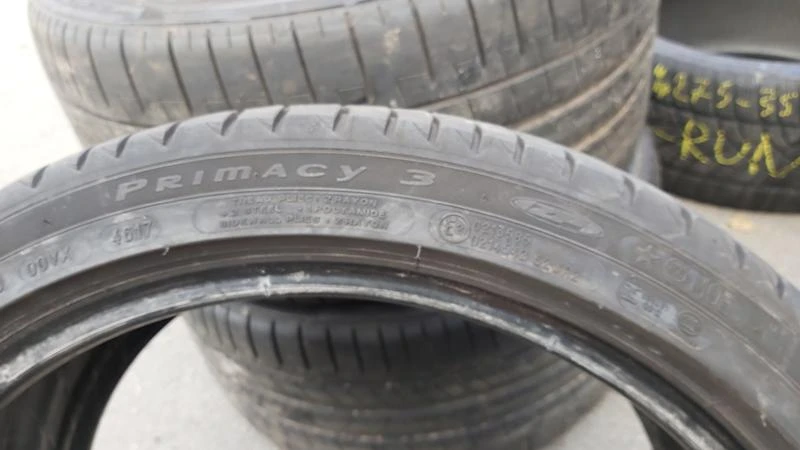 Гуми Летни 275/35R19, снимка 8 - Гуми и джанти - 27409854