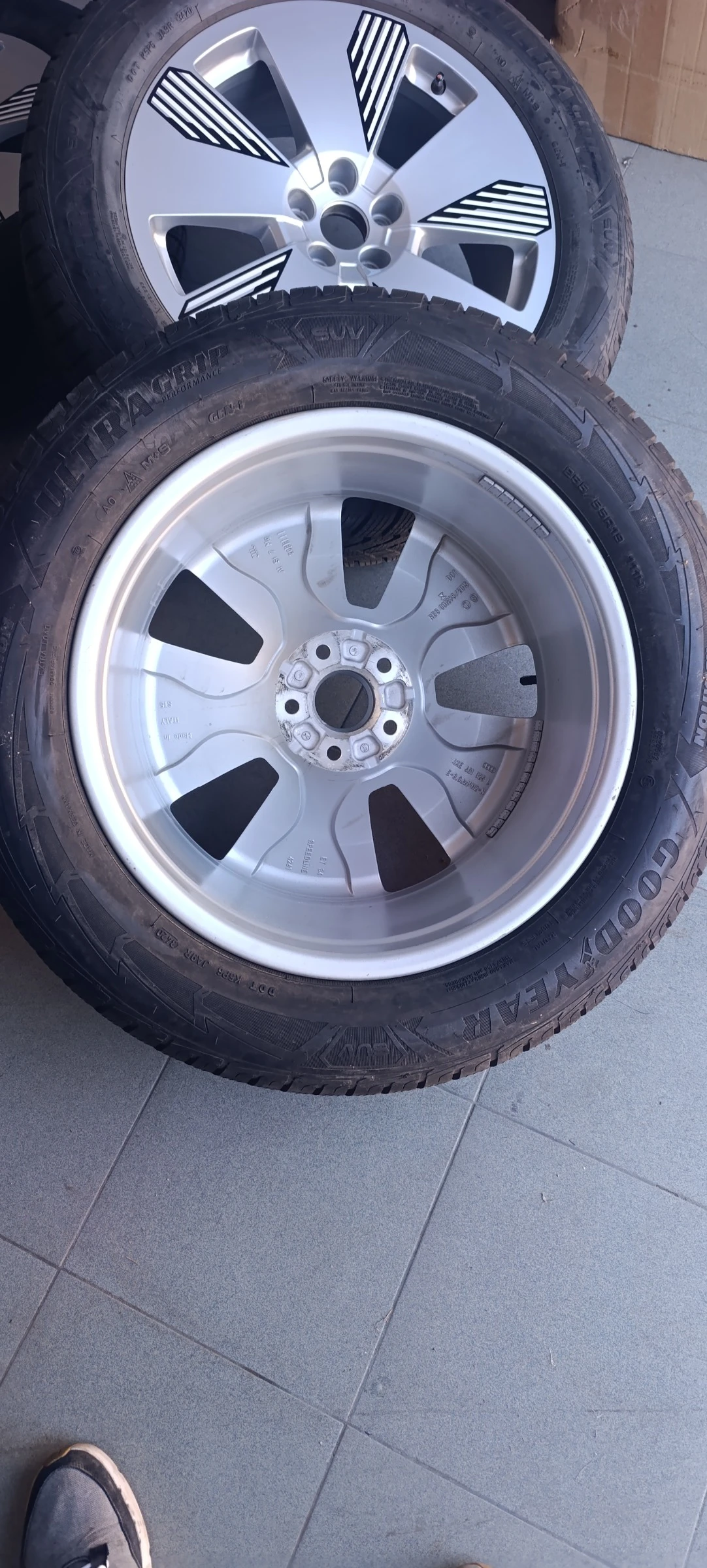 Гуми с джанти Goodyear 255/55R19, снимка 9 - Гуми и джанти - 56094865