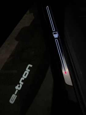 Audi E-Tron 55 Sportback S-line / 95kw / Black Edition, снимка 5