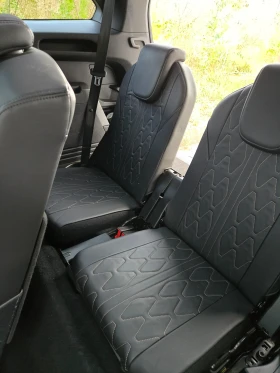 Peugeot 5008 2.0 HDI 180 EAT 8 GT, снимка 16