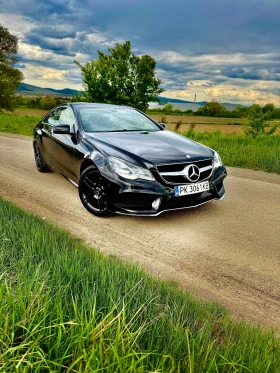 Mercedes-Benz E 200, снимка 1