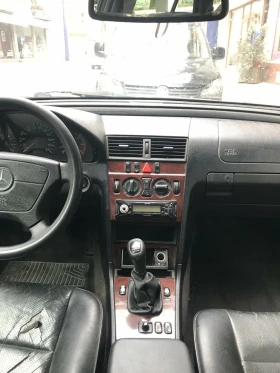 Mercedes-Benz C 200, снимка 7