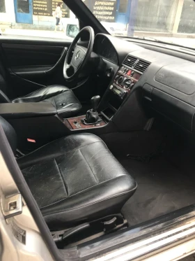 Mercedes-Benz C 200, снимка 6