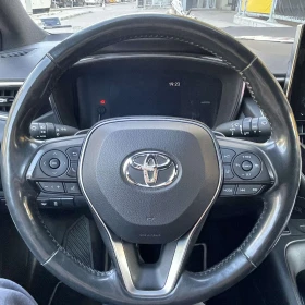 Toyota Corolla Touring Sports 2.0 Hybrid Обслужена с Гаранция, снимка 12