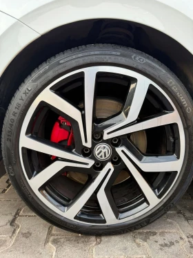 VW Polo GTI 2.0 TSI 300 HP KEYLESS/Panorama, снимка 10