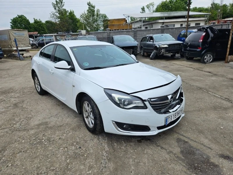 Opel Insignia 2.0cdti , снимка 1 - Автомобили и джипове - 42173082